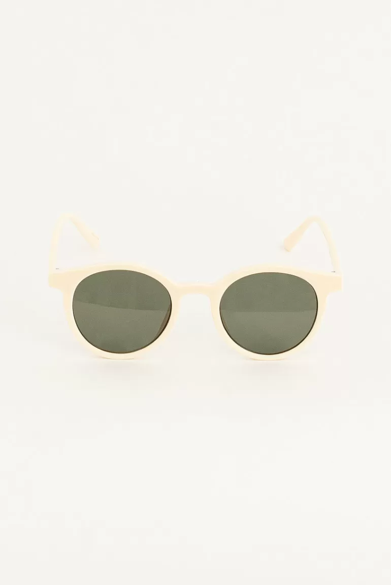 Women Olive Clothing Annabeth Sunglasses, Milk