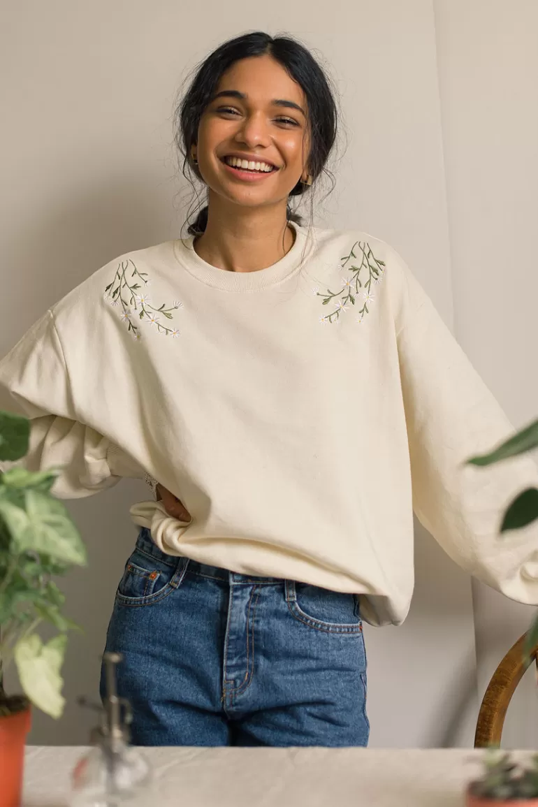 Women Olive Clothing Daisy Embroidered Lace Sleeve Sweatshirt, Ivory