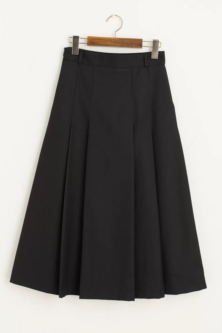 Women Olive Clothing Dana Pleated Long Skirt, Black