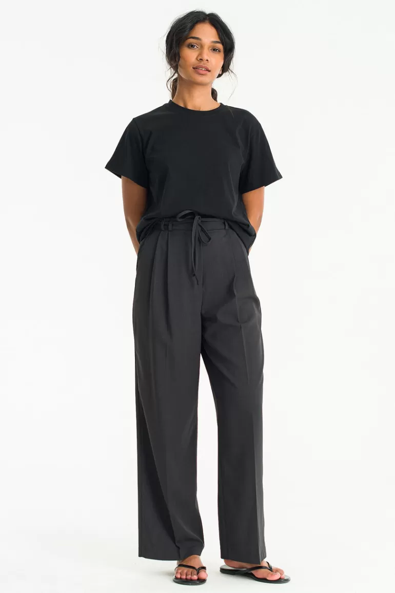 Women Olive Clothing Eunha Belted Trousers, Charcoal